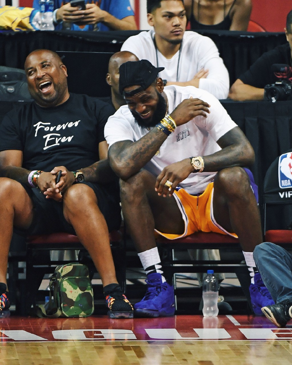 建立赛后影 建立赛后影